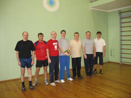 16 Команда по волейболу кафедры МНЭ 2008 год
